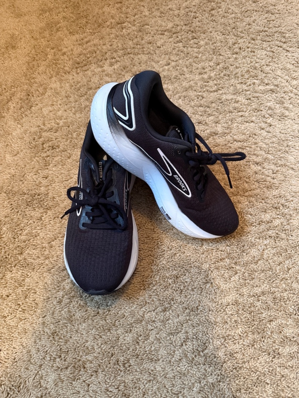 Brooks Black & White Glycerin 21 Performance Running Sneakers